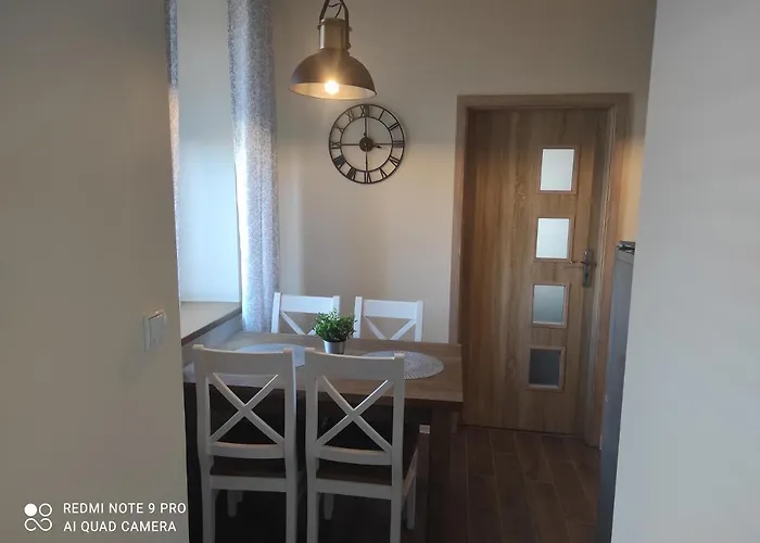 Bocianowka Z Sauna I Fotelem Masujacym W Cenie * 우스트론