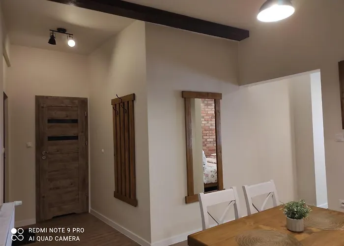 Bocianowka Z Sauna I Fotelem Masujacym W Cenie 홈스테이 우스트론