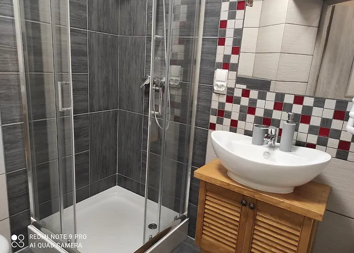 Bocianowka Z Sauna I Fotelem Masujacym W Cenie 홈스테이 우스트론