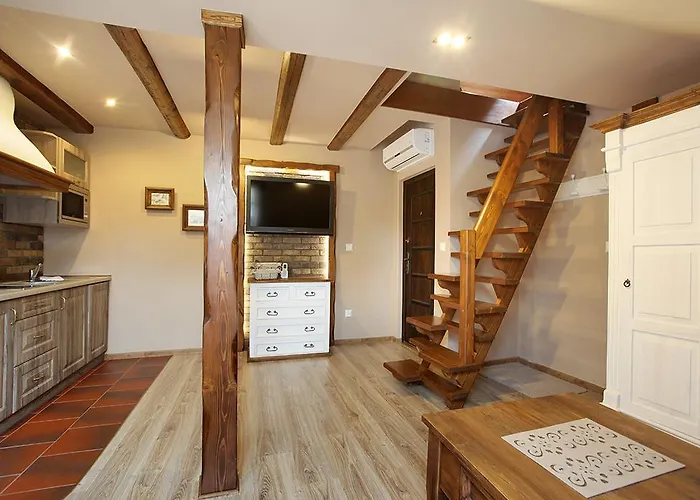 Bocianowka Z Sauna I Fotelem Masujacym W Cenie * 우스트론